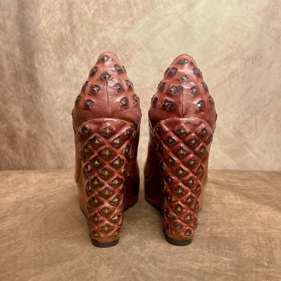 Calvin Jeans Hillary High Heel Platform Wedge Studded Heels Dusty Maroon McBling - Picture 2 of 11